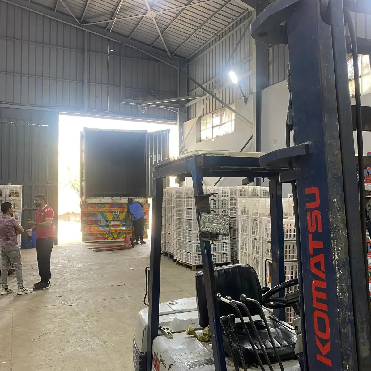 Meneez-Foods-Partner-Warehouse